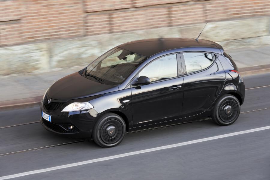  Lancia Ypsilon Black and Noir (846) 2019 года  (фото 23 из 39)